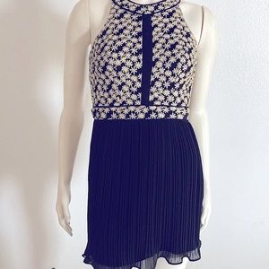 Small Black and Gold dress 🖤🤎